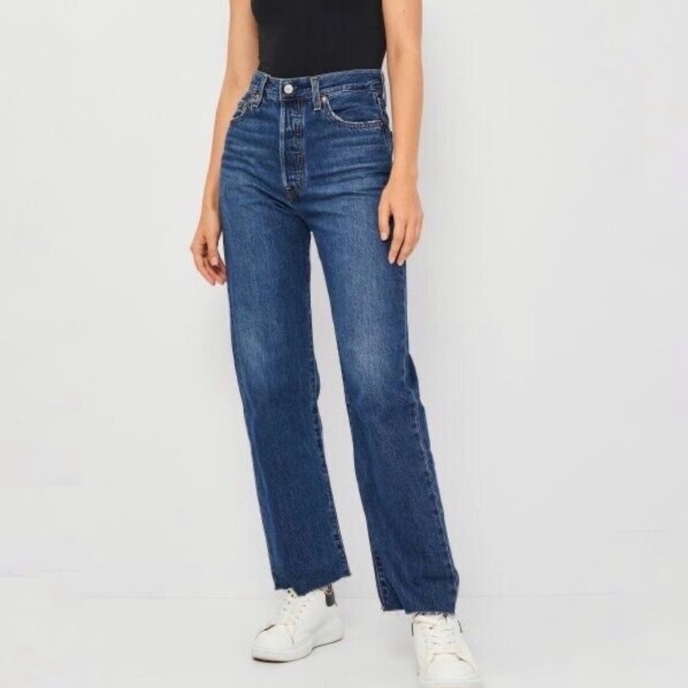 Levi's | Ribcage Ankle Straight Jeans Dark Wash Size 29